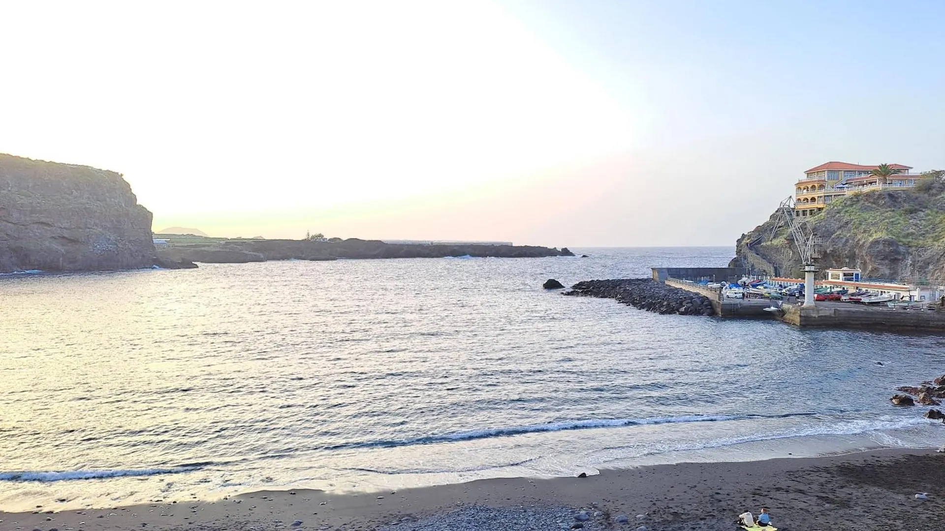 Apartamento En Playa San Marcos contacts
